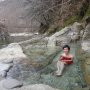 栃木県・湯西川温泉の「薬研の湯」は野湯なのに温度も最適