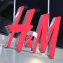 明確な悪意と人種差別表現 H&Mが狙った炎上商法ではないか