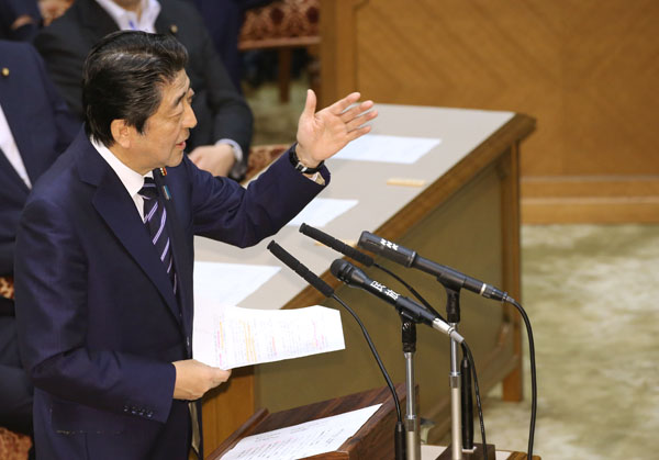 党首討論での安倍首相（Ｃ）日刊ゲンダイ