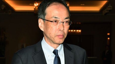 金融庁トップ交代 “再続投説”の森長官が失脚した3つの理由