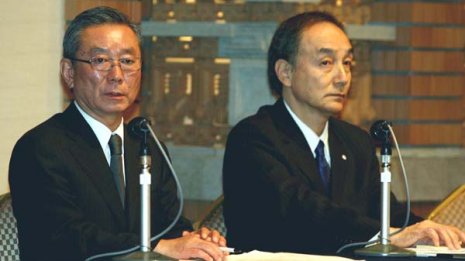 不二家<下>期限切れ原材料使用の代償…山崎パン傘下で再建