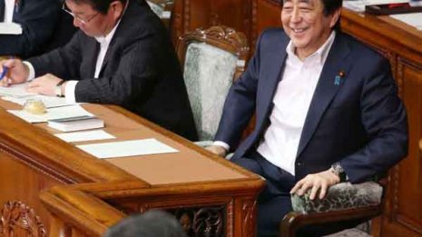安倍3選を許すのか 歴史の分岐点になる最も長くて暑い夏