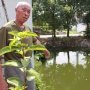 父親が溺れた川で息子も…救出した中国80歳男性の“奇縁”