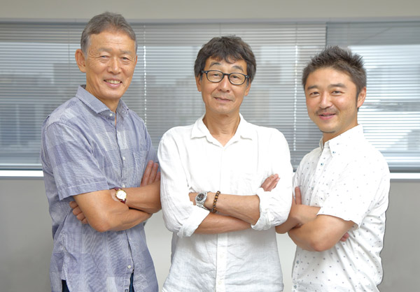 （左から）鈴木良平氏、六川亨氏、中山淳氏（Ｃ）日刊ゲンダイ