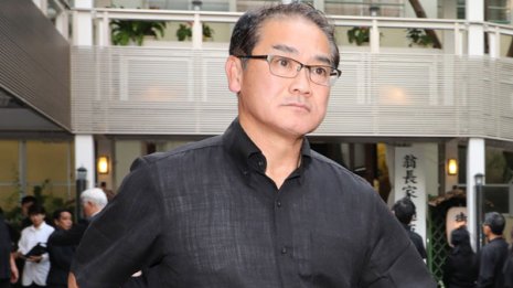 沖縄知事選で自公推薦 佐喜真氏の本性はバリバリのタカ派