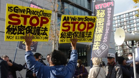 安倍の不誠実は筋金入り 石破は現実的な舞台回しできるか