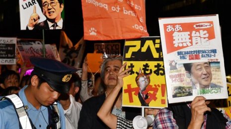 海外では国民が猛反発…「年金改悪」日本だけがやすやすと