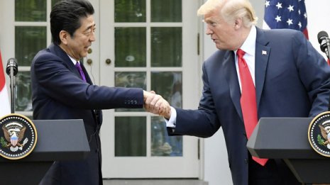 “科学信じない”大統領との信頼関係がなぜ安倍支持の理由に