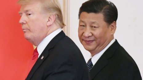 中国とロシア情報員 米トランプ大統領の携帯電話を盗聴か