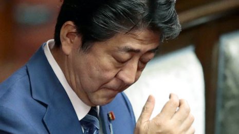 日米貿易交渉、北方領土、消費増税で追い込まれる安倍政権