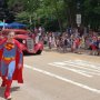 スーパーマンがホームレス危機…窮地を救った地元民の愛情