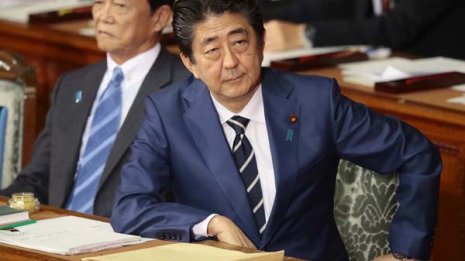 安倍内閣の支持率下落 “首相応援団”の世論調査で3カ月連続