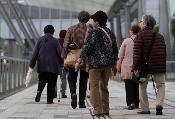 日本の老人人口はまもなく人口の30％に到達する（Ｃ）日刊ゲンダイ