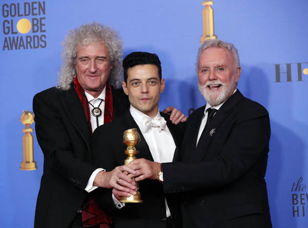 ゴールデン・グローブ賞受賞（左からブライアン・メイ、主演のラミ・マレック、ロジャー・テイラー）／（Ｃ）ロイター