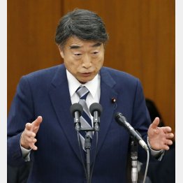 しどろもどろ大臣もうやめろ！（根本厚労相）／（Ｃ）共同通信社