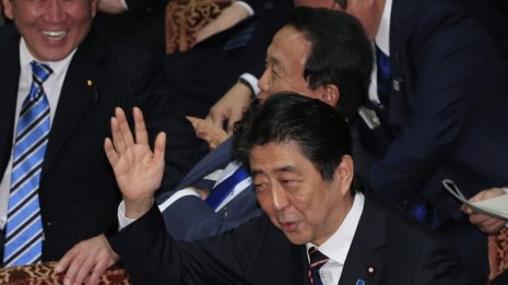 キーマンはスットボケ 消えた給付金に安倍政権のア然対応