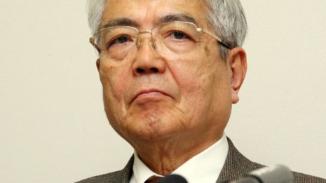 政権を礼賛しデマを量産 三流ライターのズバぬけた“見識”