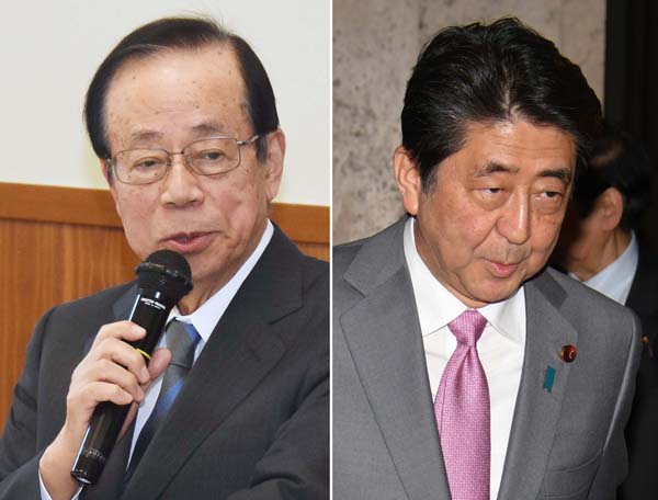 福田元首相（左）と安倍首相（Ｃ）日刊ゲンダイ