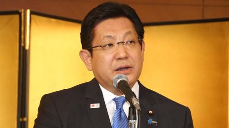 “安倍・麻生道路で大炎上 塚田副大臣「忖度」発言の真相