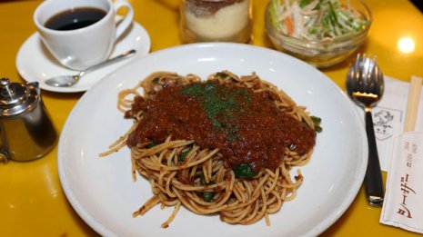 溜池山王「シーザー」 大ボリュームで少なめの注文が殺到