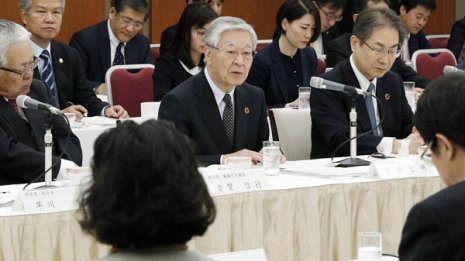 会長の「終身雇用守れぬ」発言に隠された経団連の“本音”