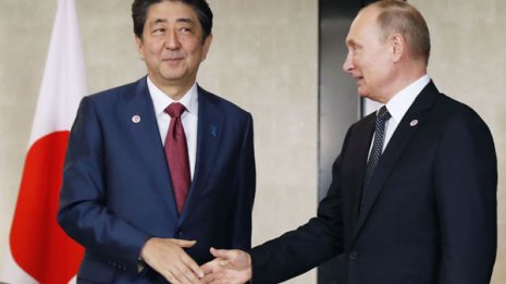 プーチンに3000億円も献上し物事が後退してしまうって…