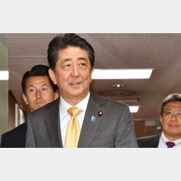 安倍首相と官庁幹部による面談の記録は一切作成していない（Ｃ）日刊ゲンダイ