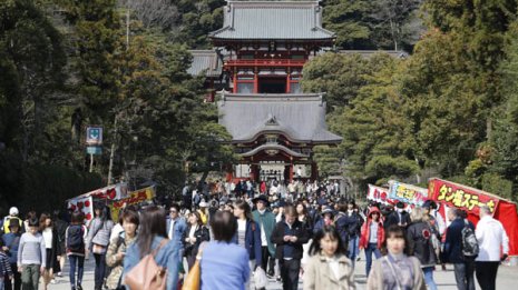 「カナトク」は女性団員を裸にして性的な拷問を行った