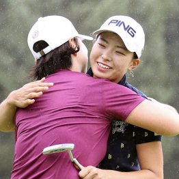 賞金ランク2位浮上 黄金世代“稼ぎ頭”渋野日向子の凄みとは