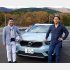 ボルボ・カー・ジャパンの木村隆之社長（左）と筆者（写真）小沢コージ