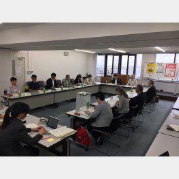 神奈川県たばこ対策推進検討会（Ｃ）日刊ゲンダイ
