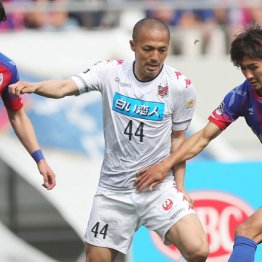 小野伸二J2琉球で現役続行 背景に若手流出とカズの存在