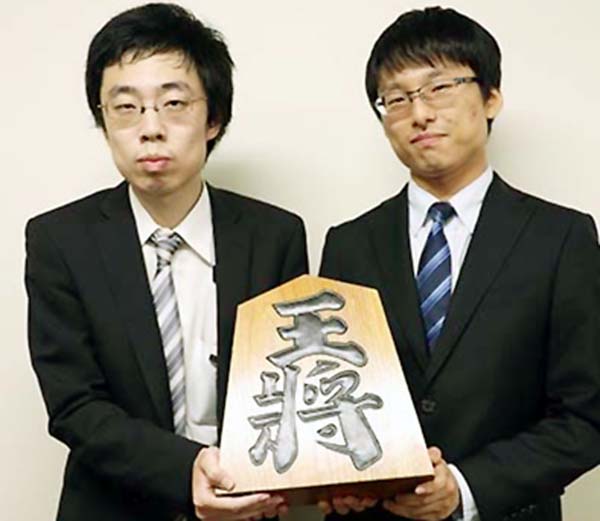 石川優太（左）、渡辺和史が新棋士に（日本将棋連盟HPから）