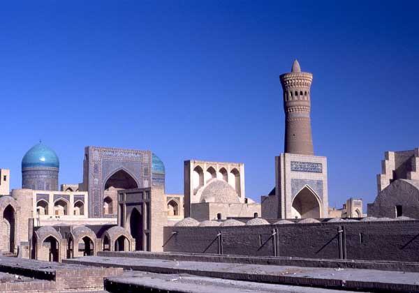 ウズベキスタンの古都ブラハはシルクロードの要衝として栄えた街（提供写真）