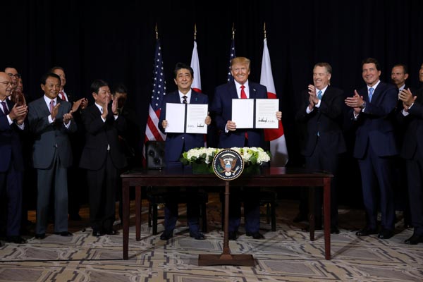 日米貿易協定締結で最終合意（Ｃ）ロイター