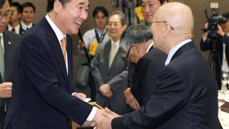 “カラ威張り”安倍政権…財界と米国の圧力に屈し対韓軟化