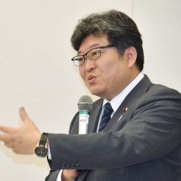 「身の丈」発言に反省ゼロ 萩生田文科相の呆れた順法精神