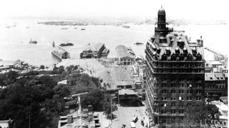 アメリカの自由の精神に関心持つも「結束が乱れる」と否定