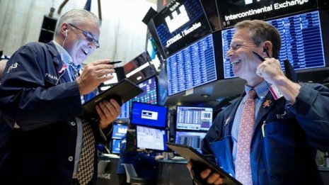 連日最高値更新のNYダウ「4万ドル」のバブル破裂はいつ？