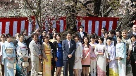 安倍首相「桜を見る会」地元参加者がブログを相次いで削除