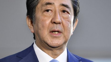 「桜」の説明二転三転 絶頂の長期政権“突然死”の可能性