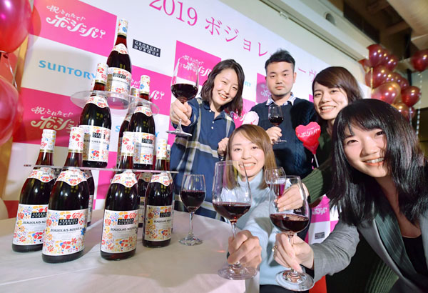 仏産ワインの新酒「ボージョレ・ヌーボー」が解禁（Ｃ）共同通信社
