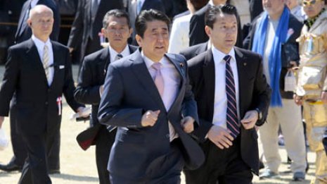 “逃げ恥”内閣を続けさせる無意味 末路は嘘の上塗り総辞職