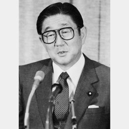 1984年安倍晋太郎外相（当時）と接点が（Ｃ）日刊ゲンダイ