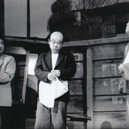 たけしが楽屋にきて「兄さん、舞台を見せてくださいよ」