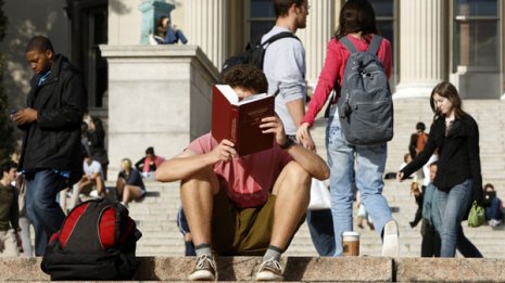 大学で相次ぐ差別発言「使えない教養より実学重視」の弊害