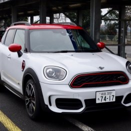 ミニjcw クロスオーバーは 走りバカお父さん の理想像だ 日刊ゲンダイdigital