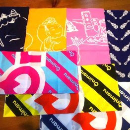 噺家が手拭いを「売るのはやぼ」説は俄然根強いのですが…