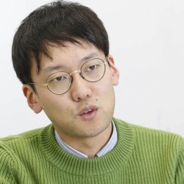 斎藤幸平氏が警鐘 カリスマ政治とヒーロー待望論の危険性