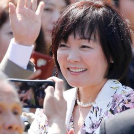 「桜」飲食提供の昭恵夫人“知人会社” 入札前に打ち合わせ